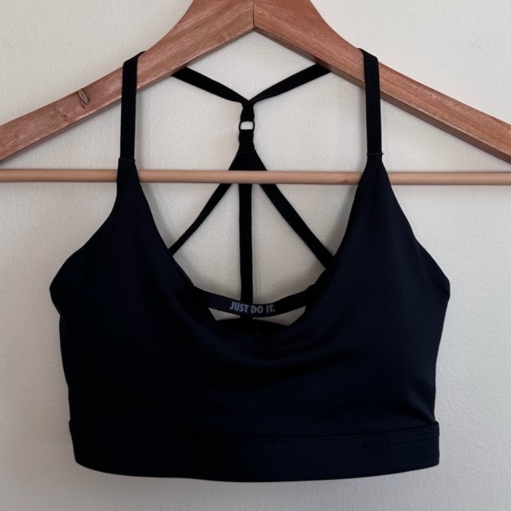 Black Nike sports bra size xs